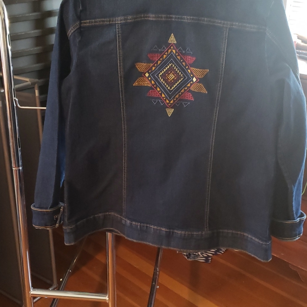 Jacket - Picture 2 of 2